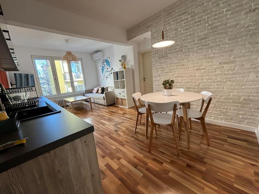 Family Friendly Downtown Apart Sofia Exterior foto